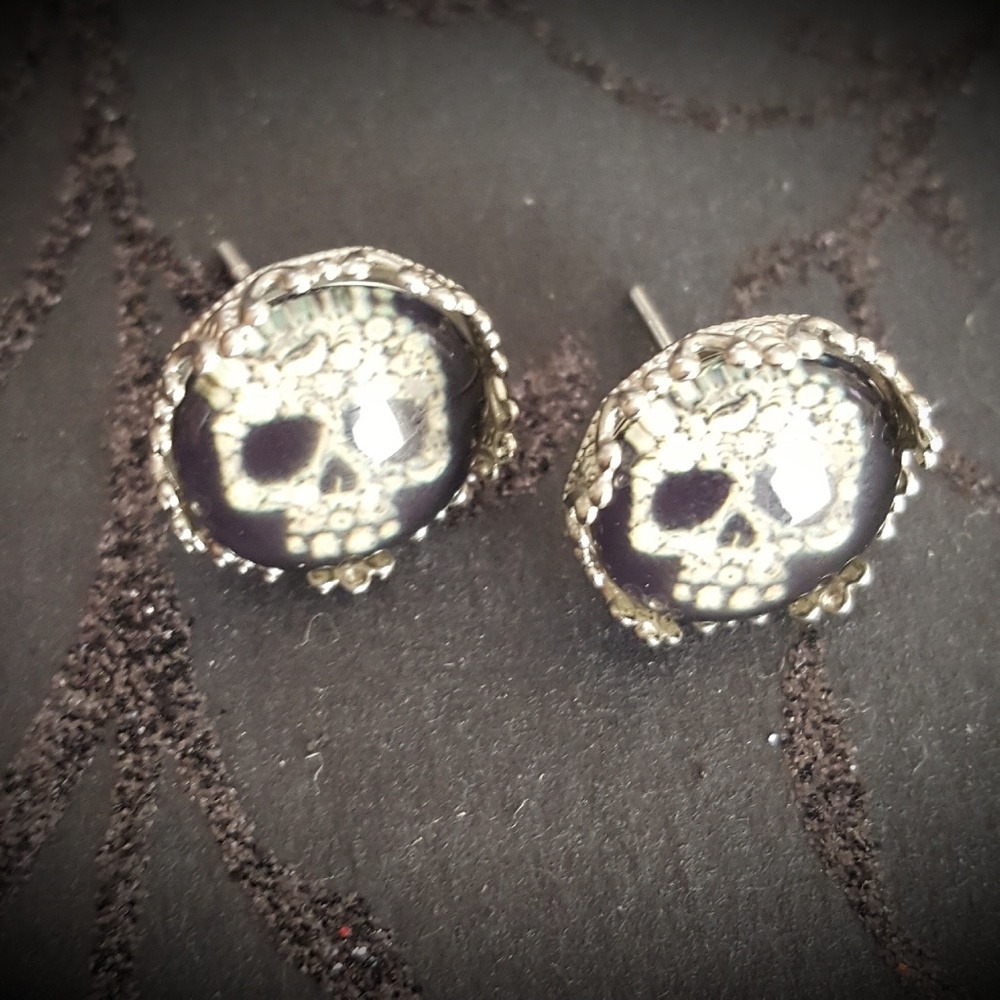 Stainless steel Skull Studs